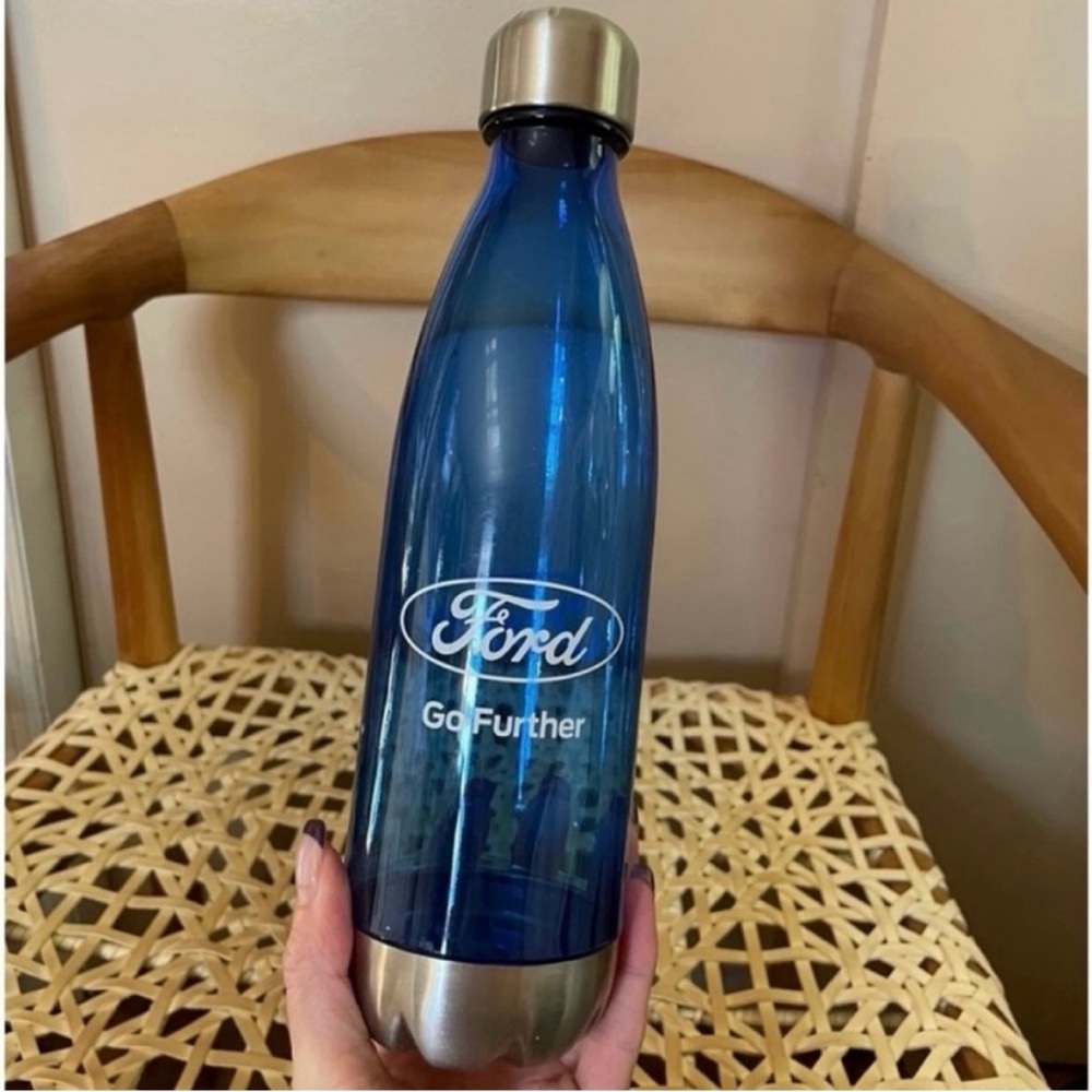 Ford cars and trucks tumbler water bottle. like new condition